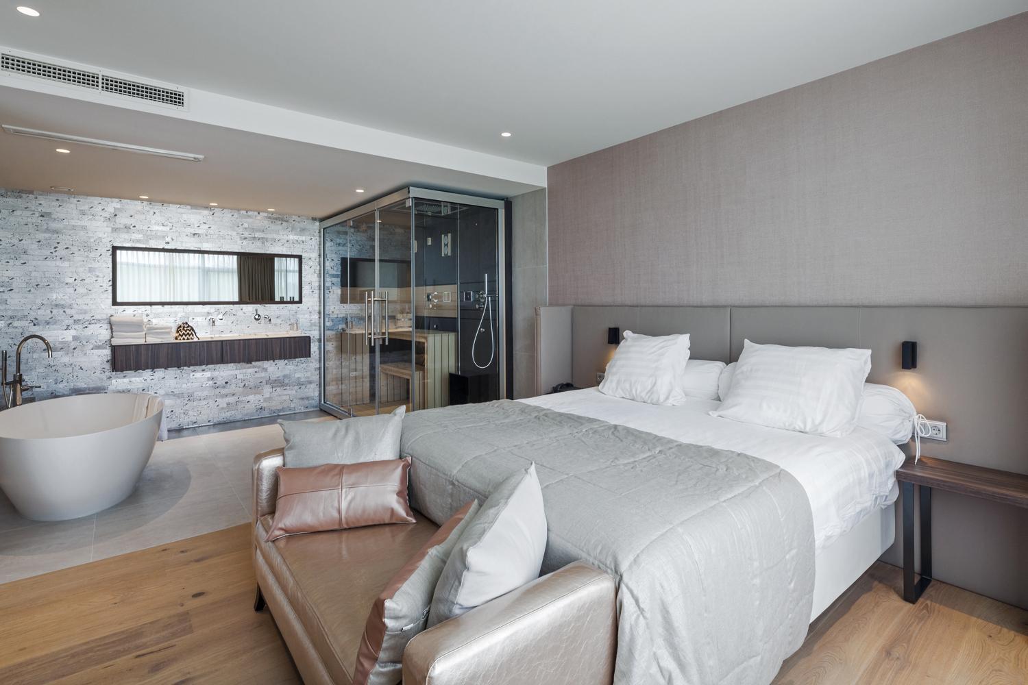 Hotel Der Valk 4*